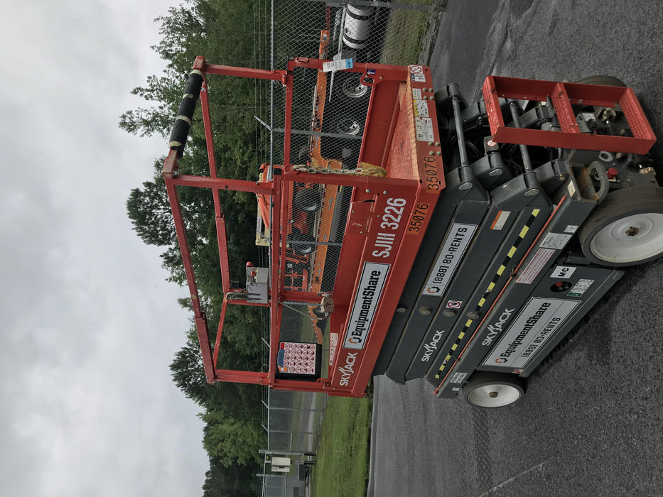 2019 Skyjack SJIII-3226 Standard Options, Trojan Batteries