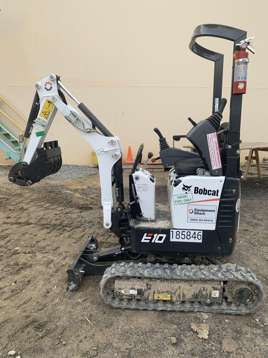 2021 BOBCAT E10