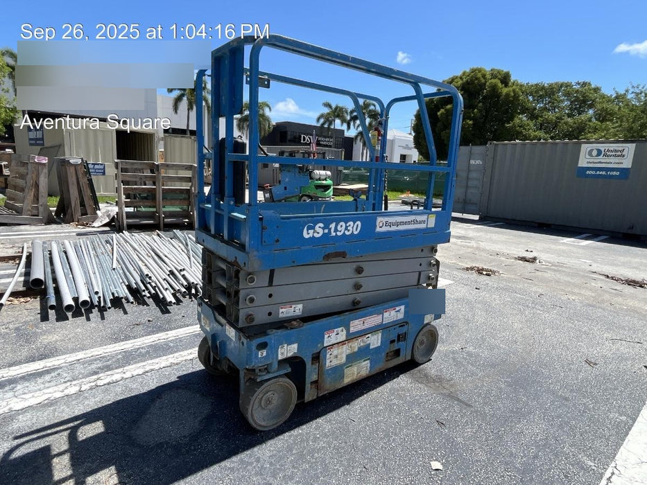 2019 Genie GS-1930 Fixed rails with chain Entry