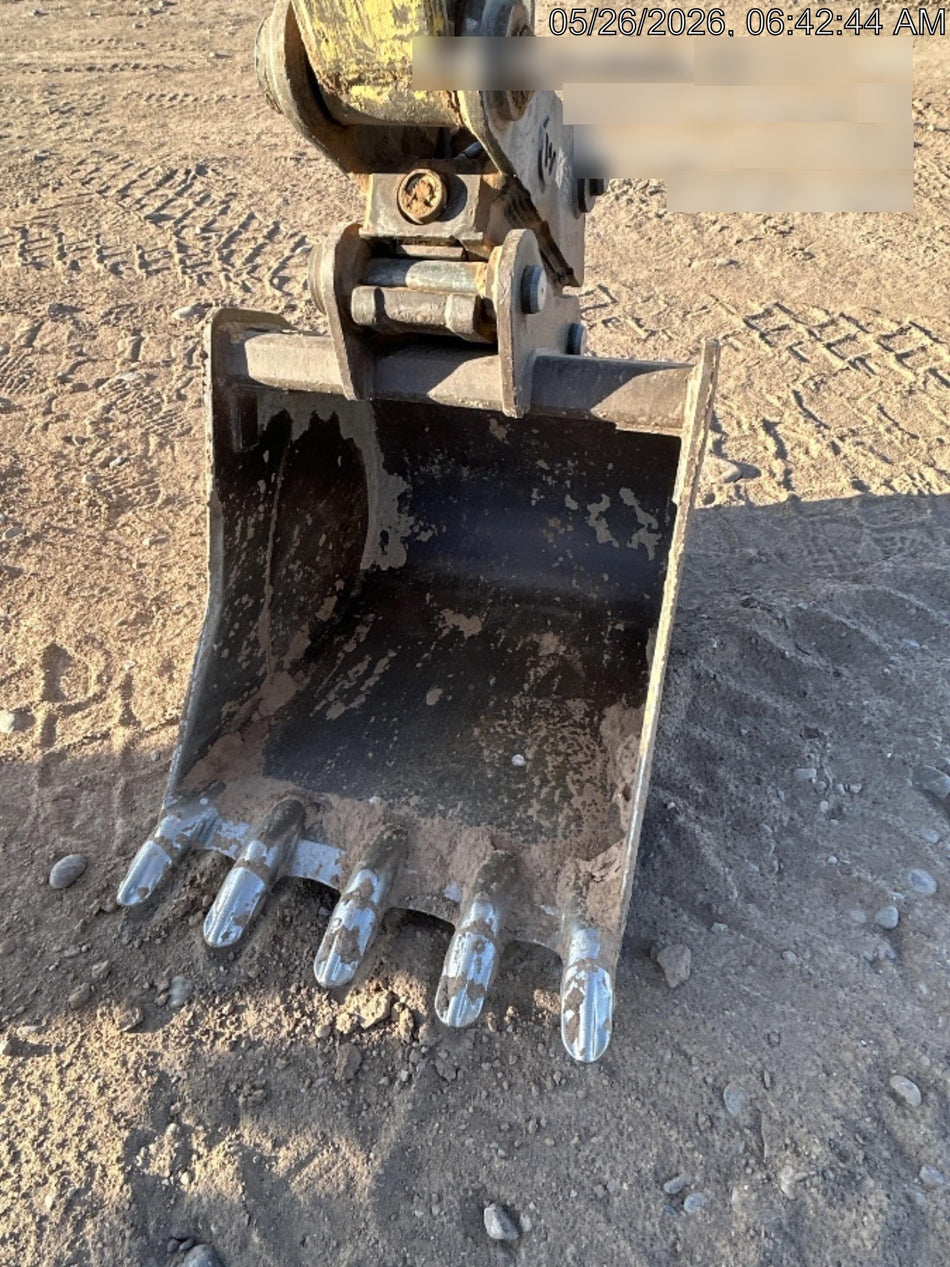 2019 Wacker Neuson ET90 Enclosed Cab, Hybrid Tracks, Long Dipperstick, T4, Hydraulic Thumb w/Manual QC, Buckets: 18/24/36"
