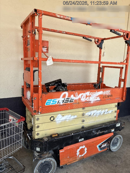 2022 JLG ES1932