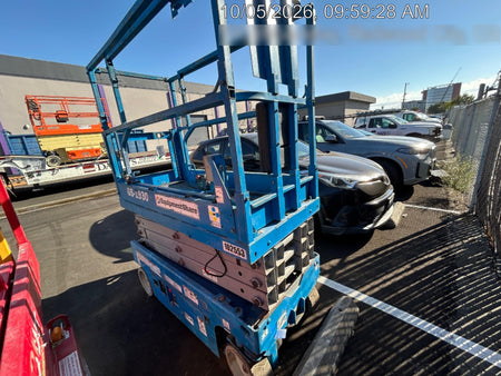 2020 Genie GS-1930 Solid Non Marking Tires, Beacon, Folding rails with half height swing gate, 800W Inverter