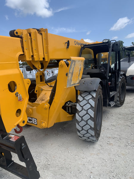 2023 JCB 510-56