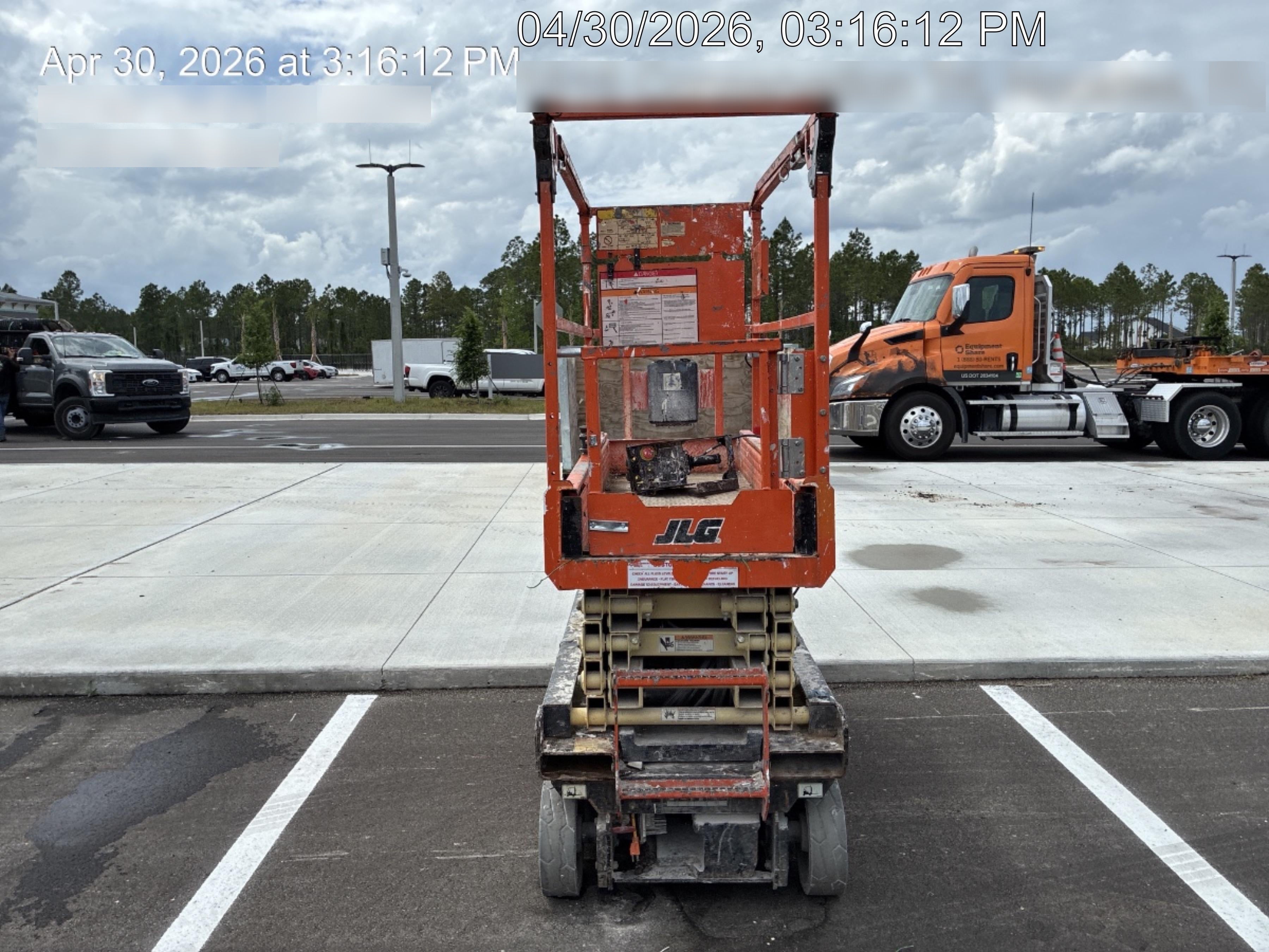 2022 JLG ES1932