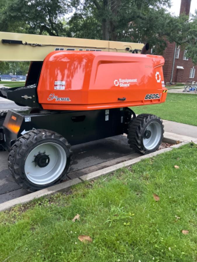 2025 JLG 660SJ
