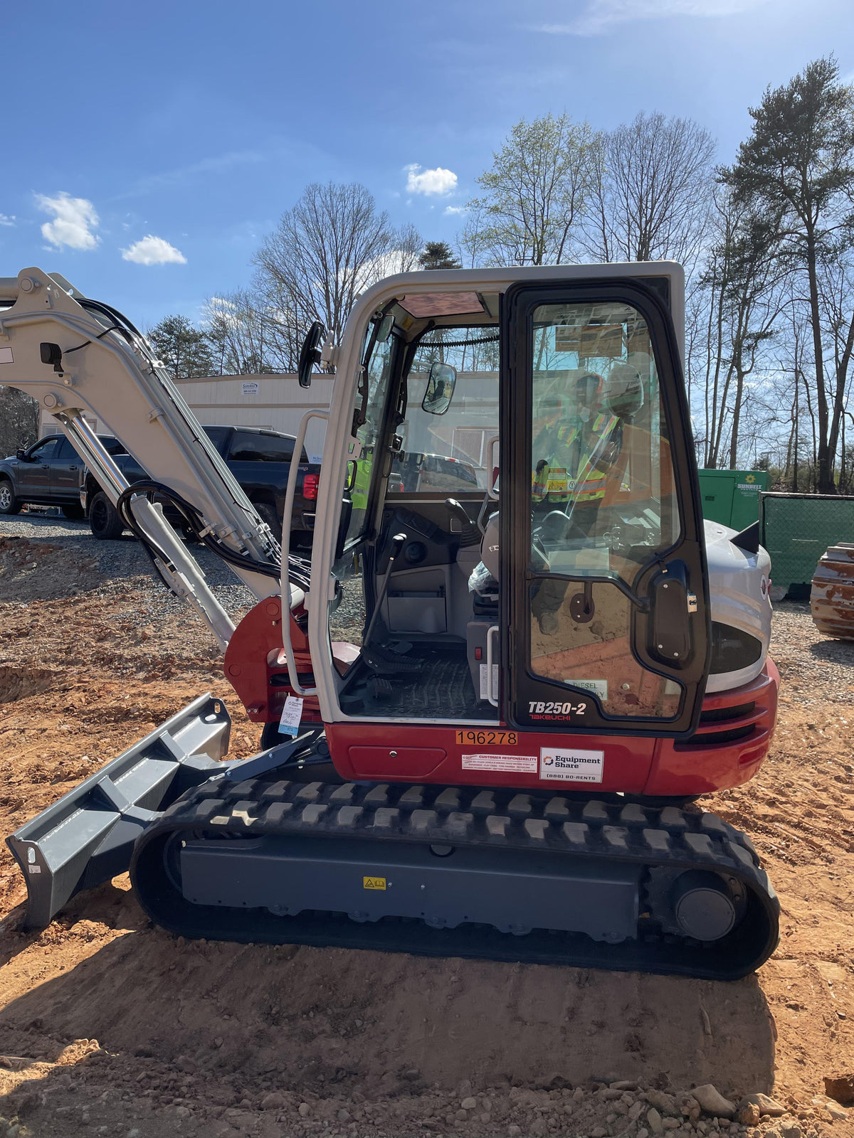 2021 TAKEUCHI TB250-2C