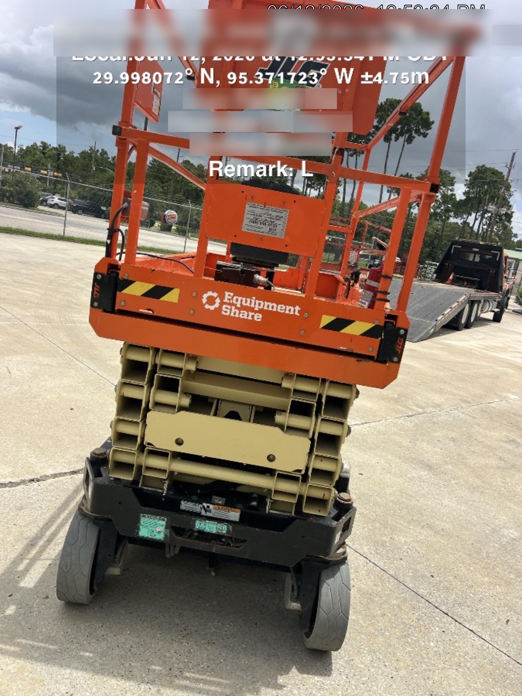 2025 JLG ES3246