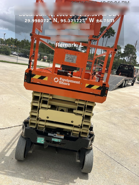 2025 JLG ES3246