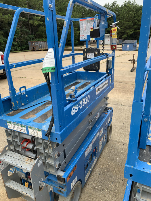 2020 Genie GS-1930 Fixed rails with chain entry gate - Pre A92.20