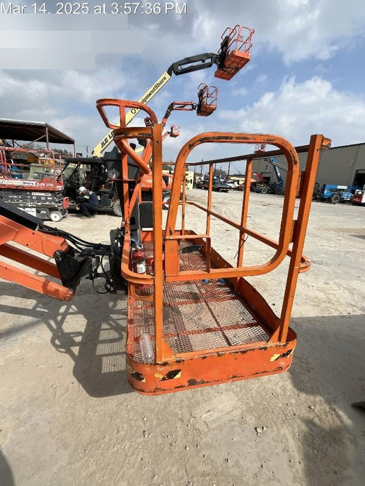 2019 JLG 600AJ