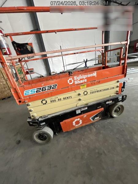 2023 JLG ES2632