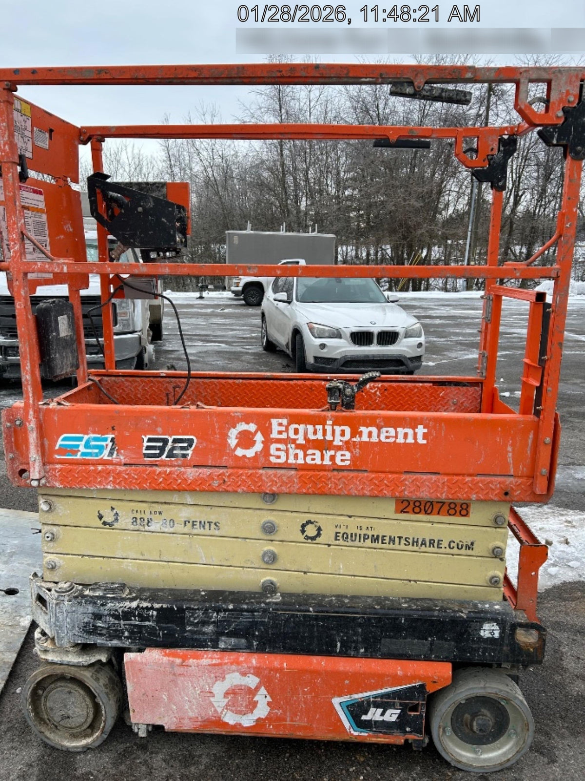 2022 JLG ES1932