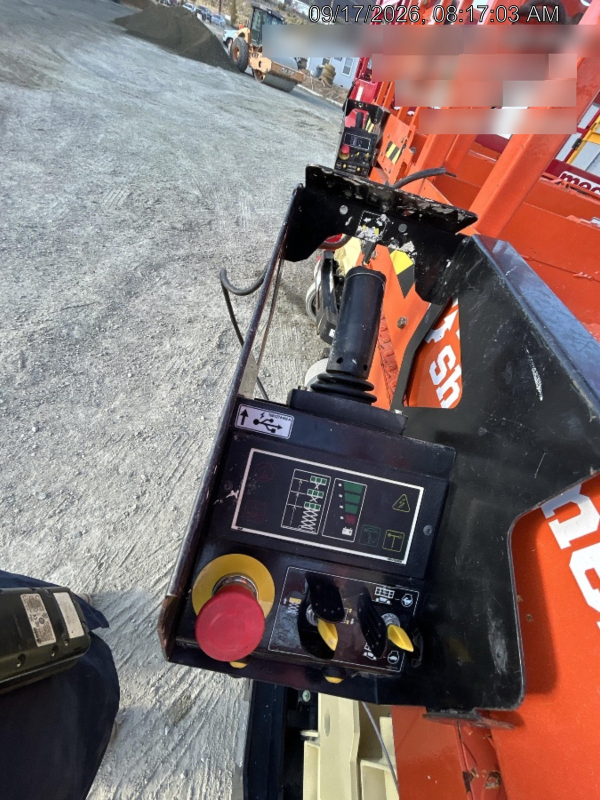 2025 JLG ES3246