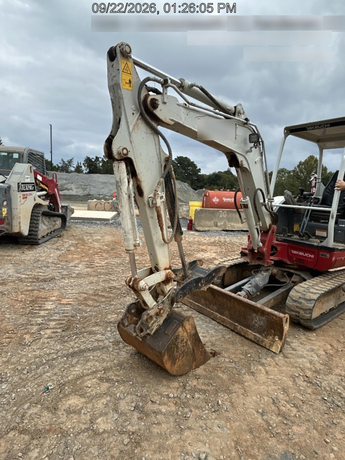 2022 TAKEUCHI TB235-2R