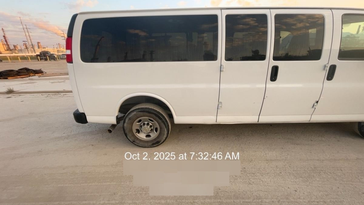 2023 CHEVROLET Express Van - Rental