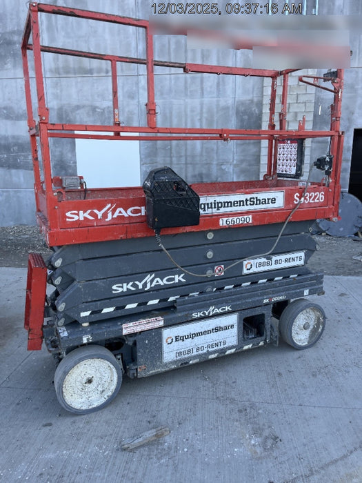 2017 Skyjack SJIII-3226 Skyjack SJ3226, Trojan Battery Set, Extended Warranty 5yr/5k hr