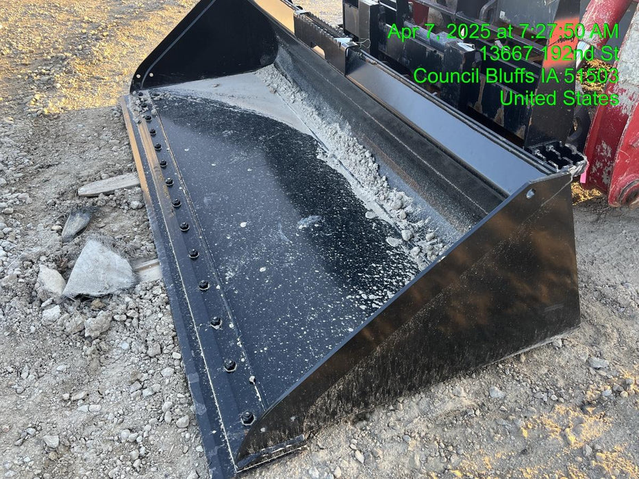 2025 VIRNIG 84" Smooth Bucket