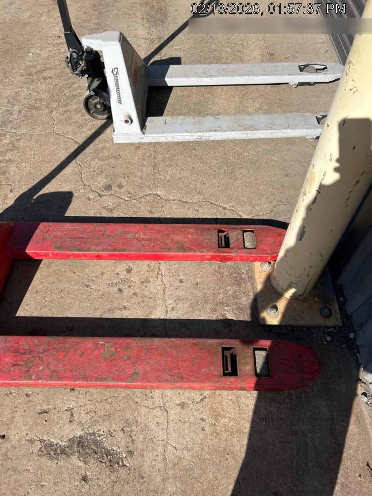 2019 HAUL MASTER 2.5 Ton Manual Pallet Jack