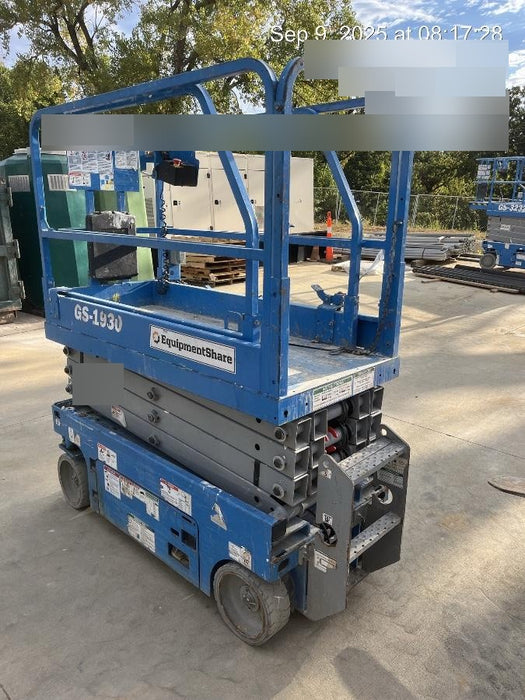 2020 Genie GS-1930 Fixed rails with chain entry gate - Pre A92.20