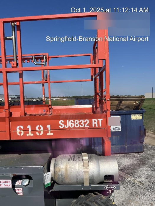 2017 SKYJACK SJ6832 RT