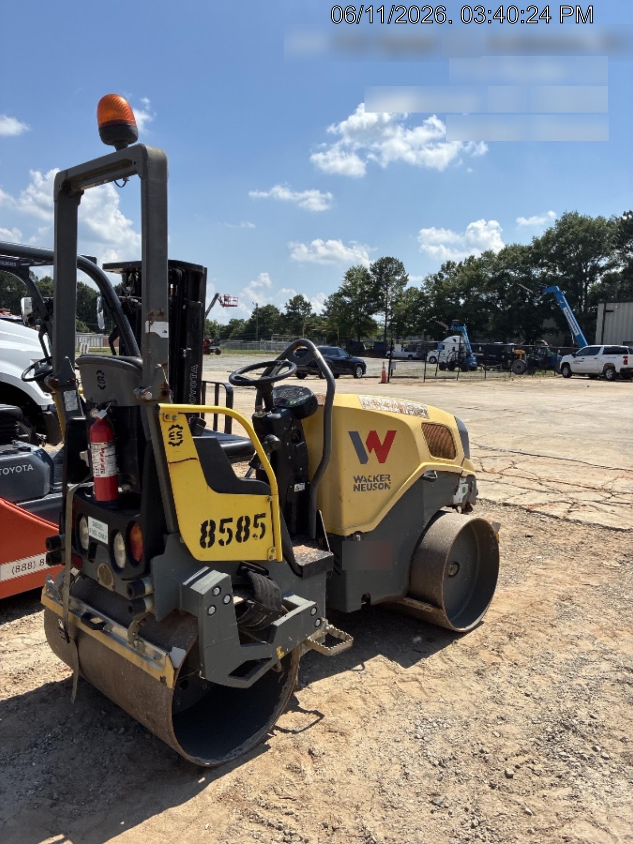 2017 WACKER NEUSON RD18