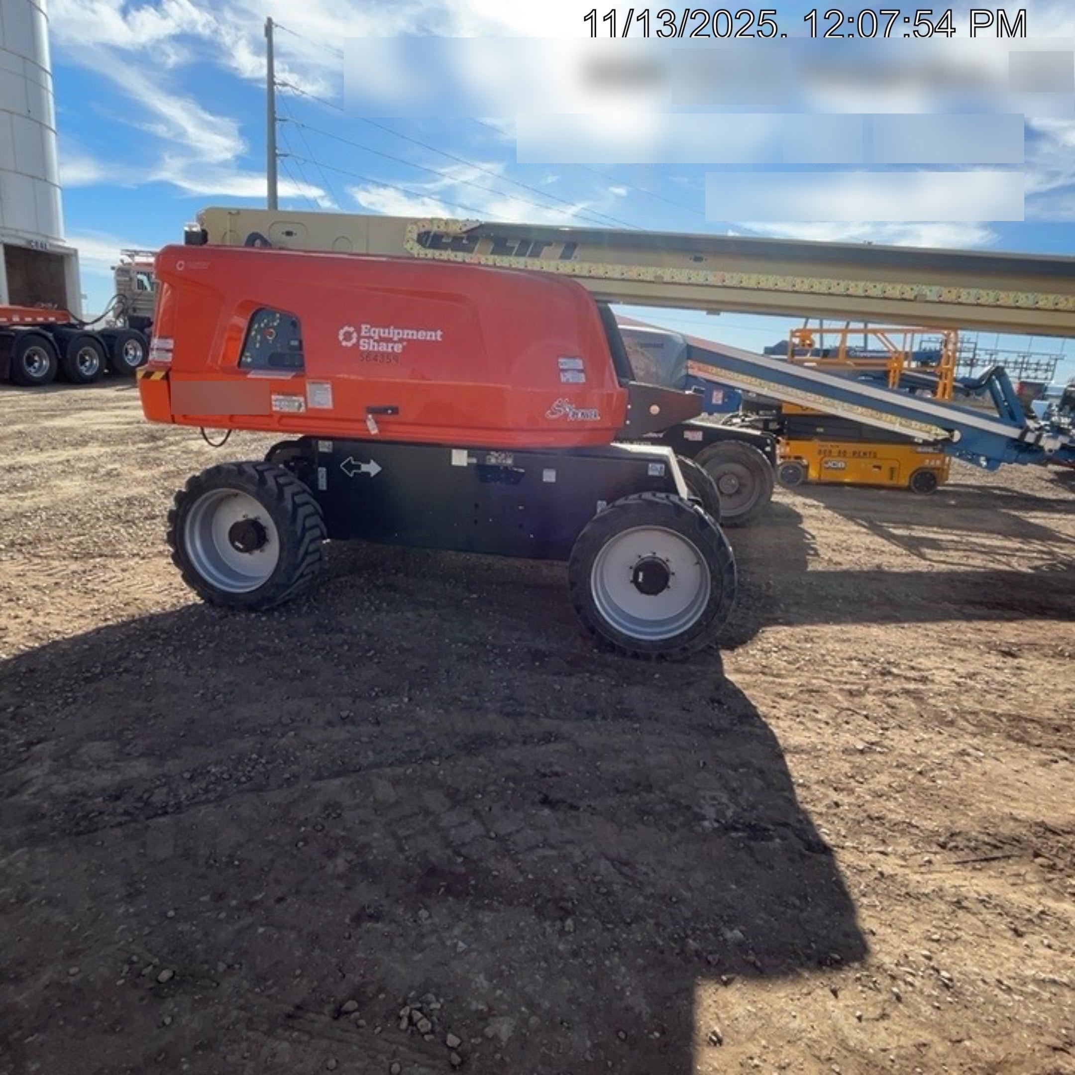 2025 JLG 660SJ