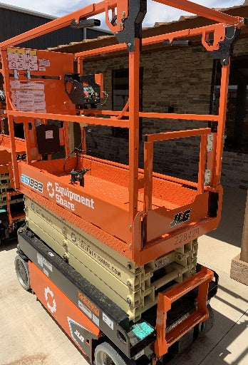 2022 JLG ES1932