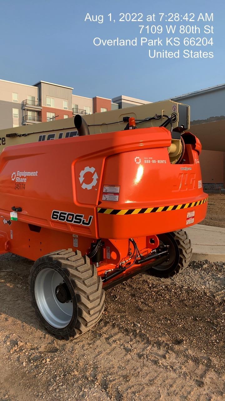 2022 JLG 660SJ