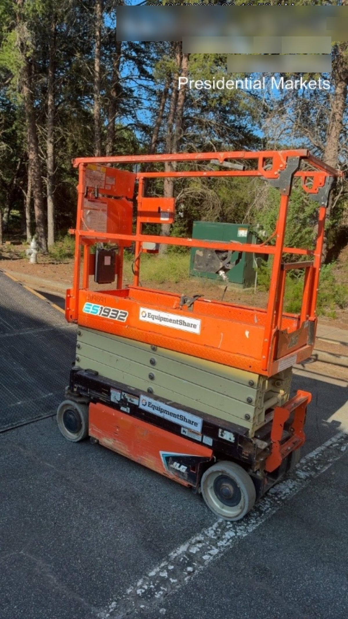 2022 JLG ES1932