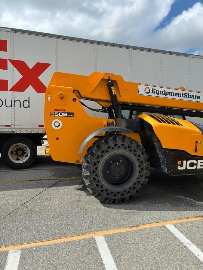 2022 JCB 509-42