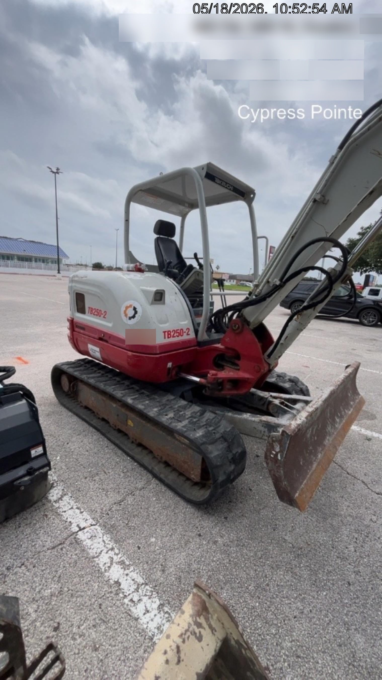 2023 TAKEUCHI TB250-2R