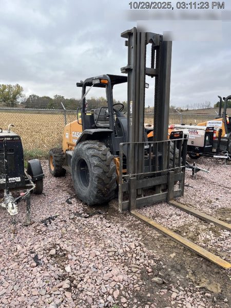 2022 CASE 588H