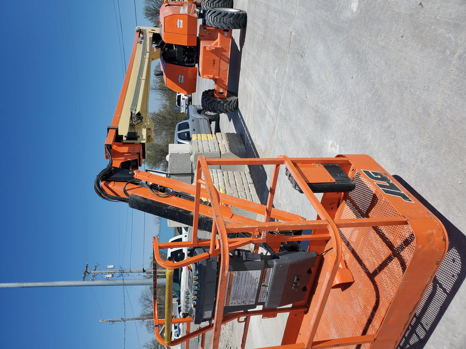 2019 JLG 860SJ