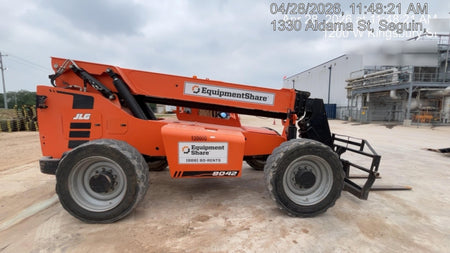 2021 SKYTRAK 8042
