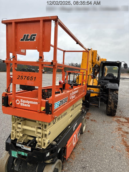 2022 JLG ES2632
