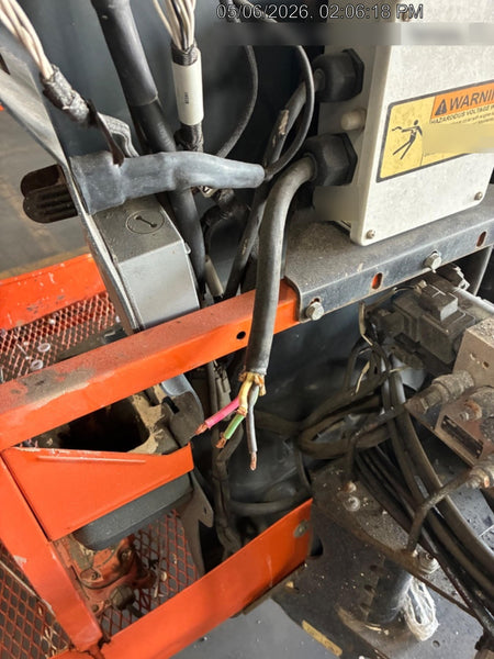 2021 JLG ES1330L