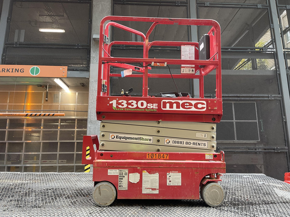 2020 MEC 1330SE Solid NM Tires, Steel Swing out Doors, LCS, Beacon, 900W Invertor