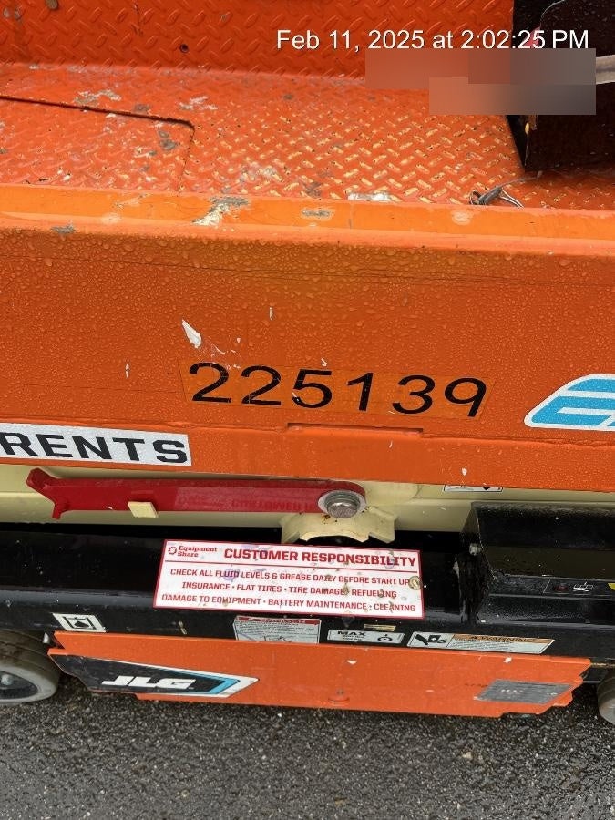 2022 JLG ES1330L