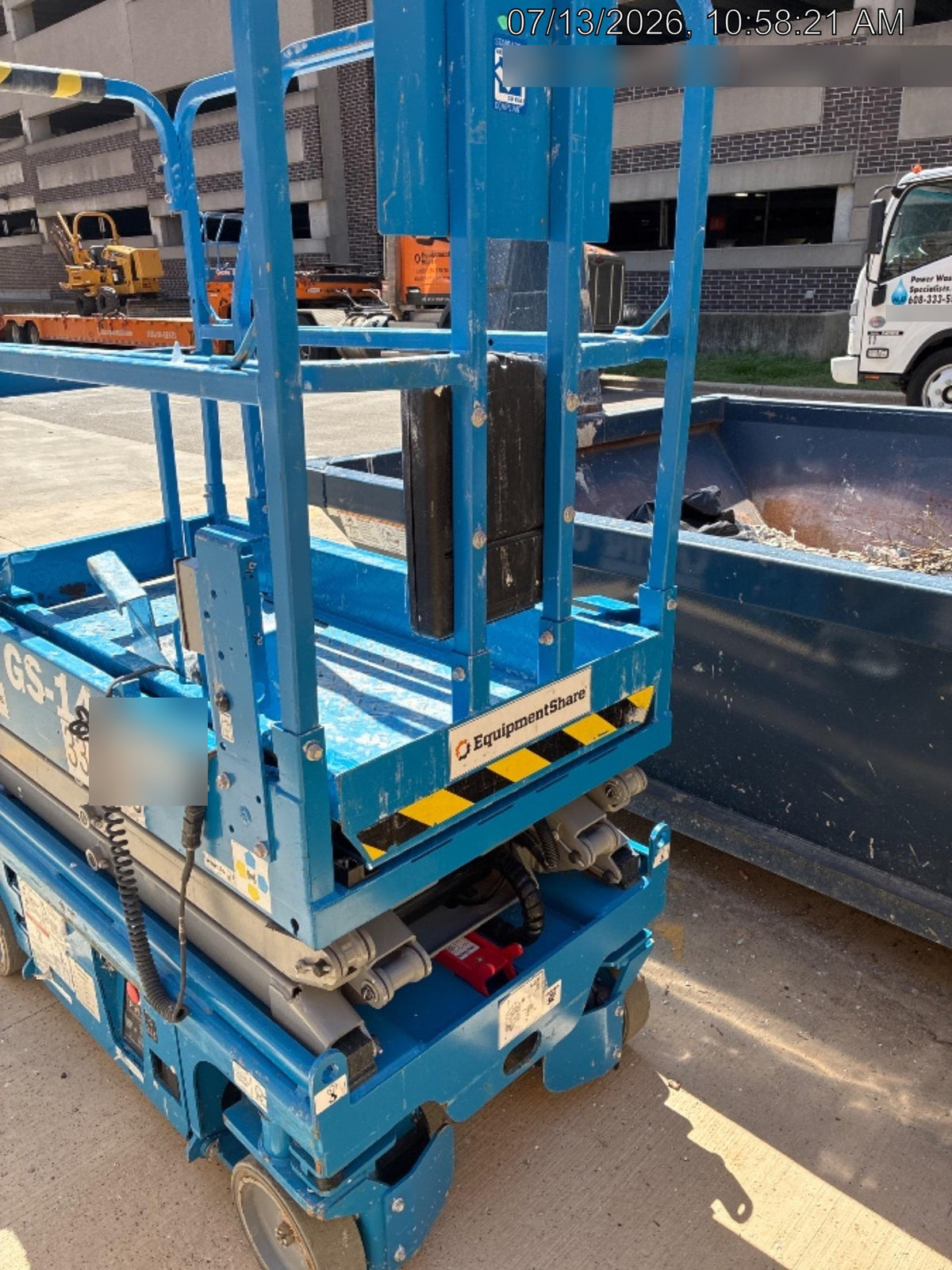 2023 GENIE GS-1432