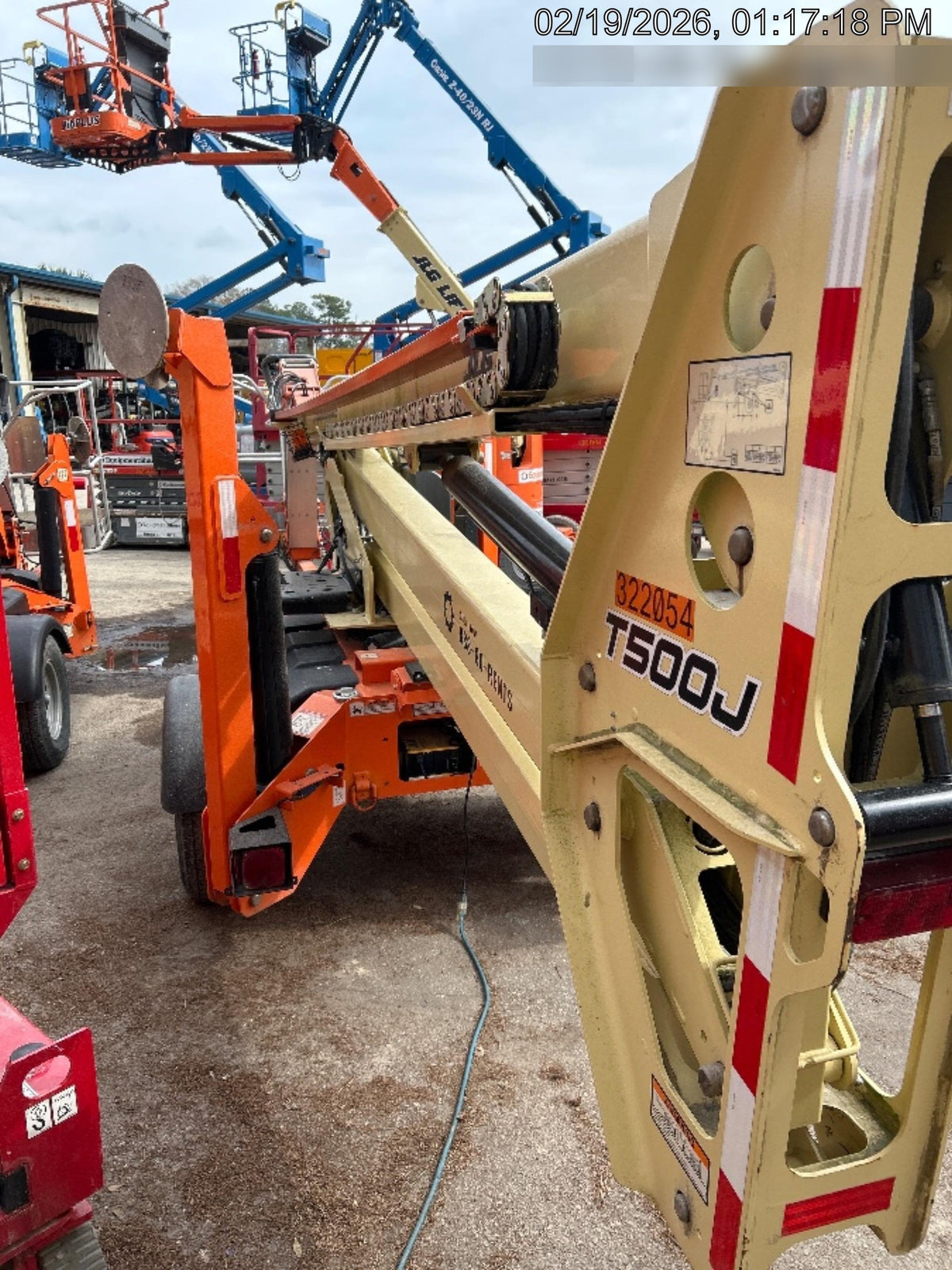 2023 JLG T500J