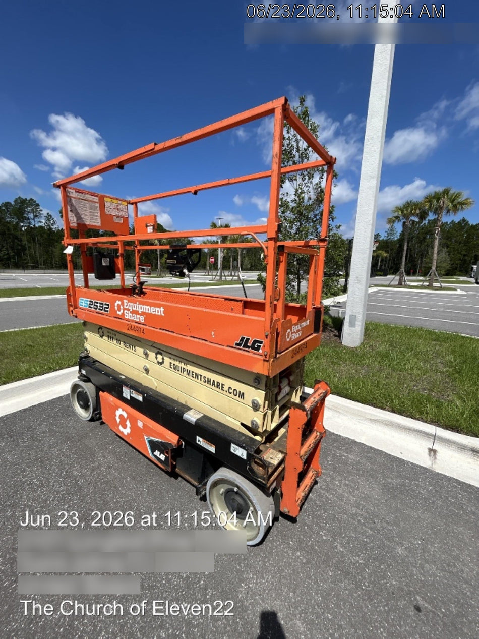 2022 JLG ES2632