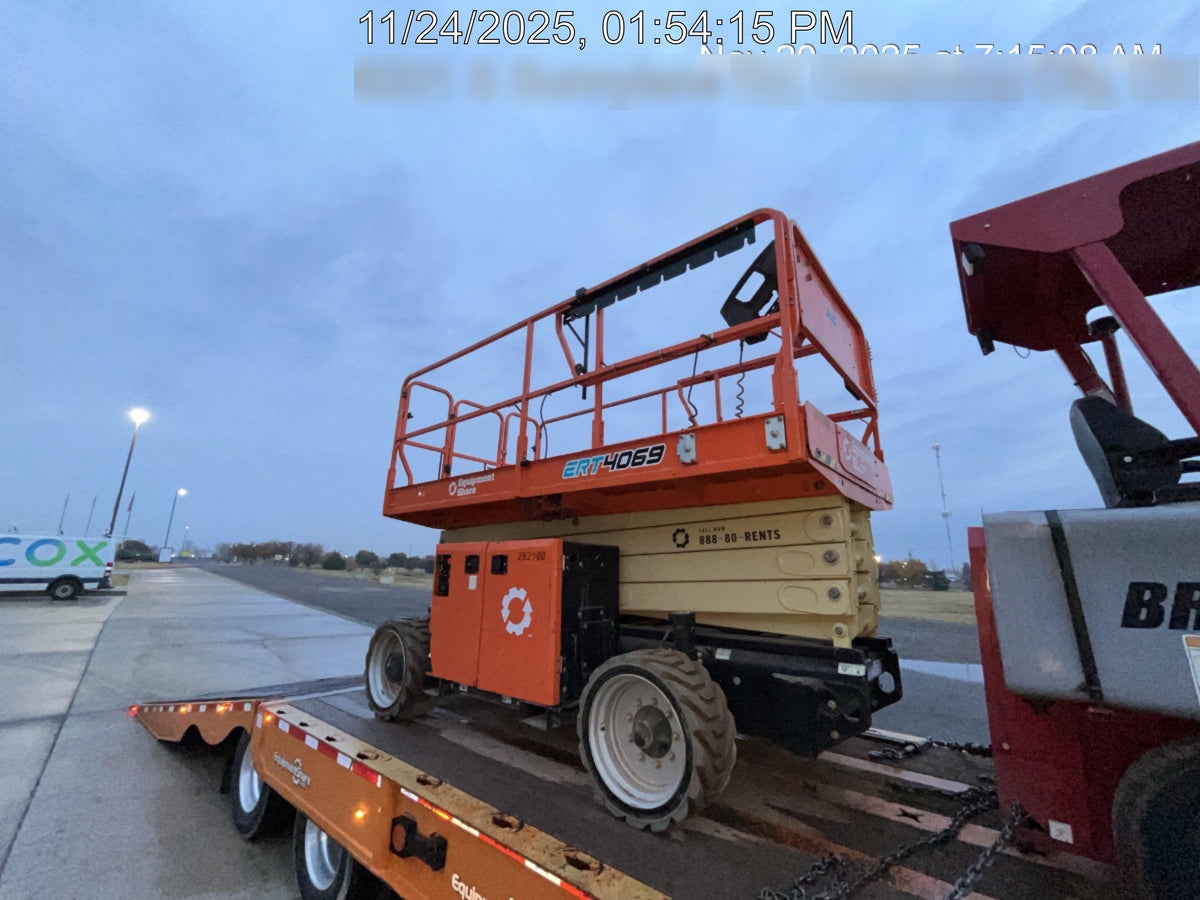 2022 JLG ERT4069