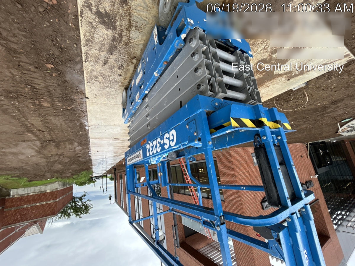 2022 GENIE GS-3232