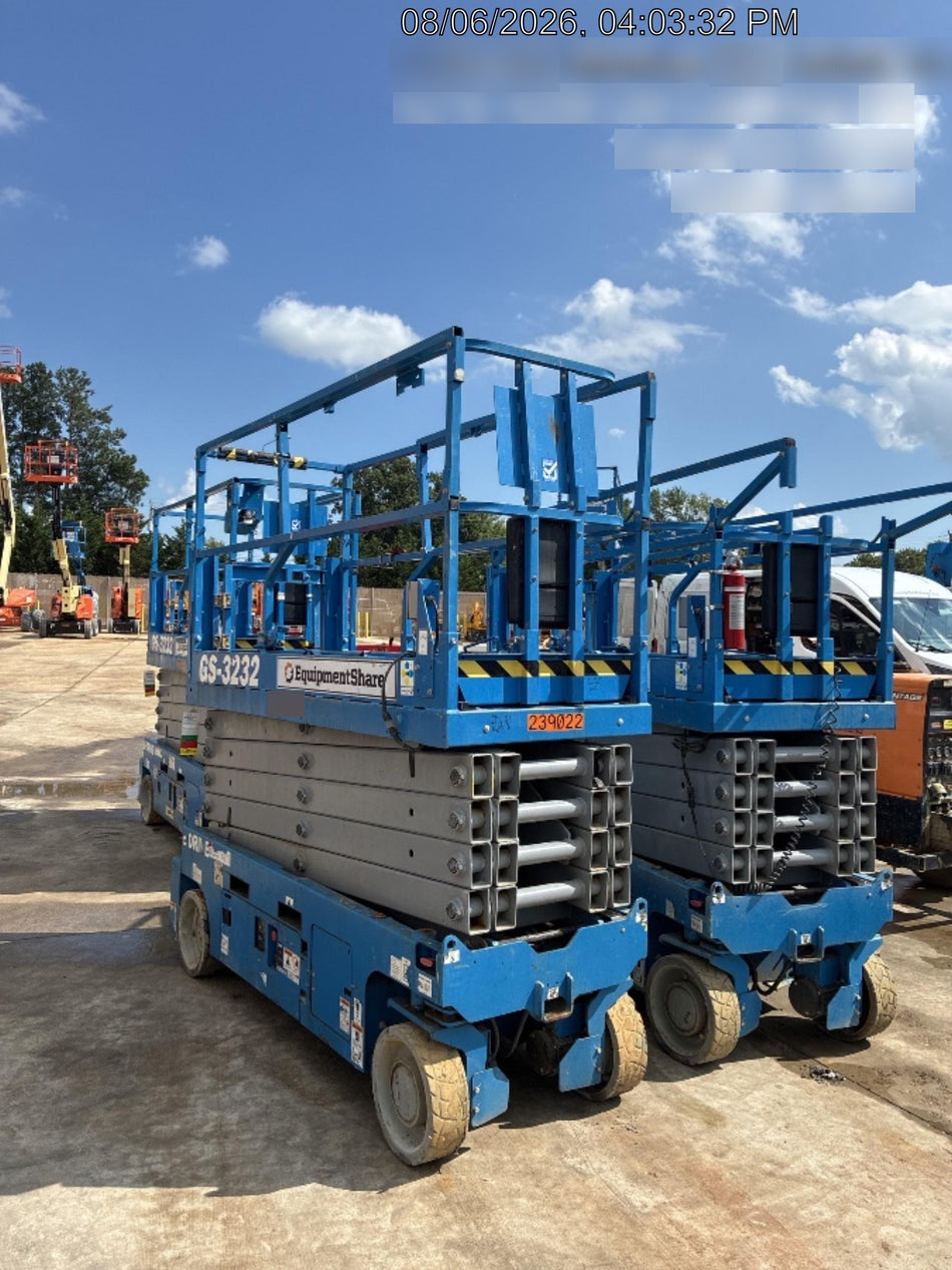 2022 GENIE GS-3232