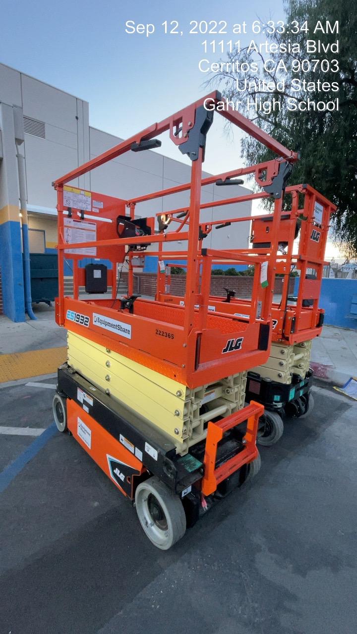 2022 JLG ES1932