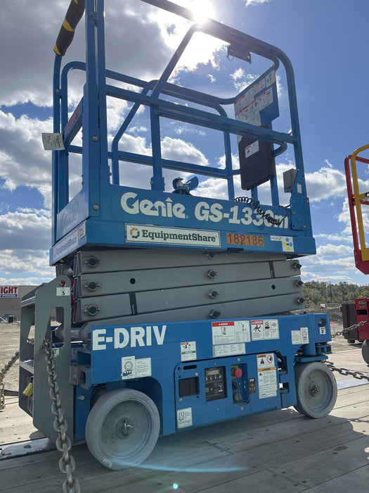 2021 GENIE GS-1330m