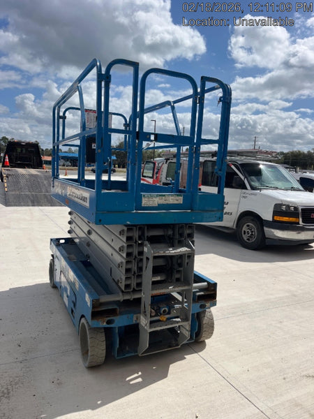 2019 Genie GS-3246 Folding rails with full height swing gate