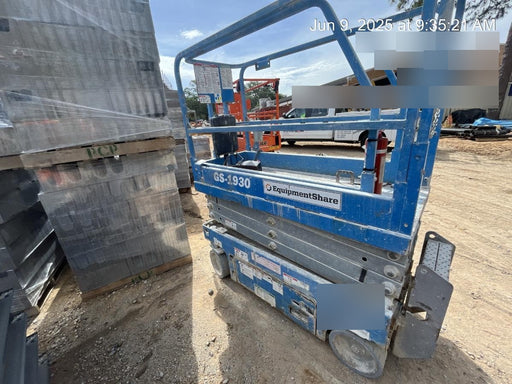 2019 Genie GS-1930 Fixed rails with chain Entry