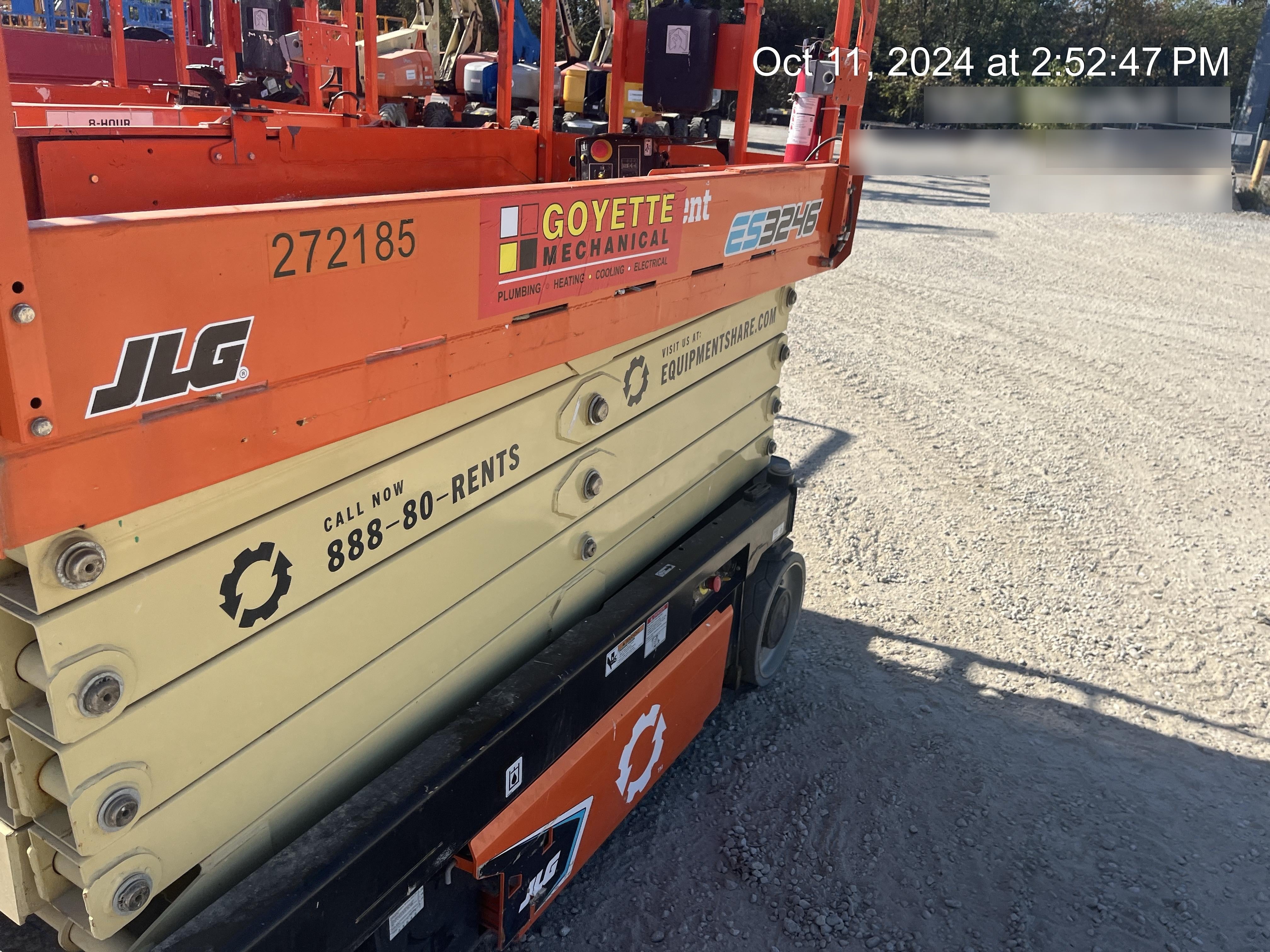 2022 JLG ES3246