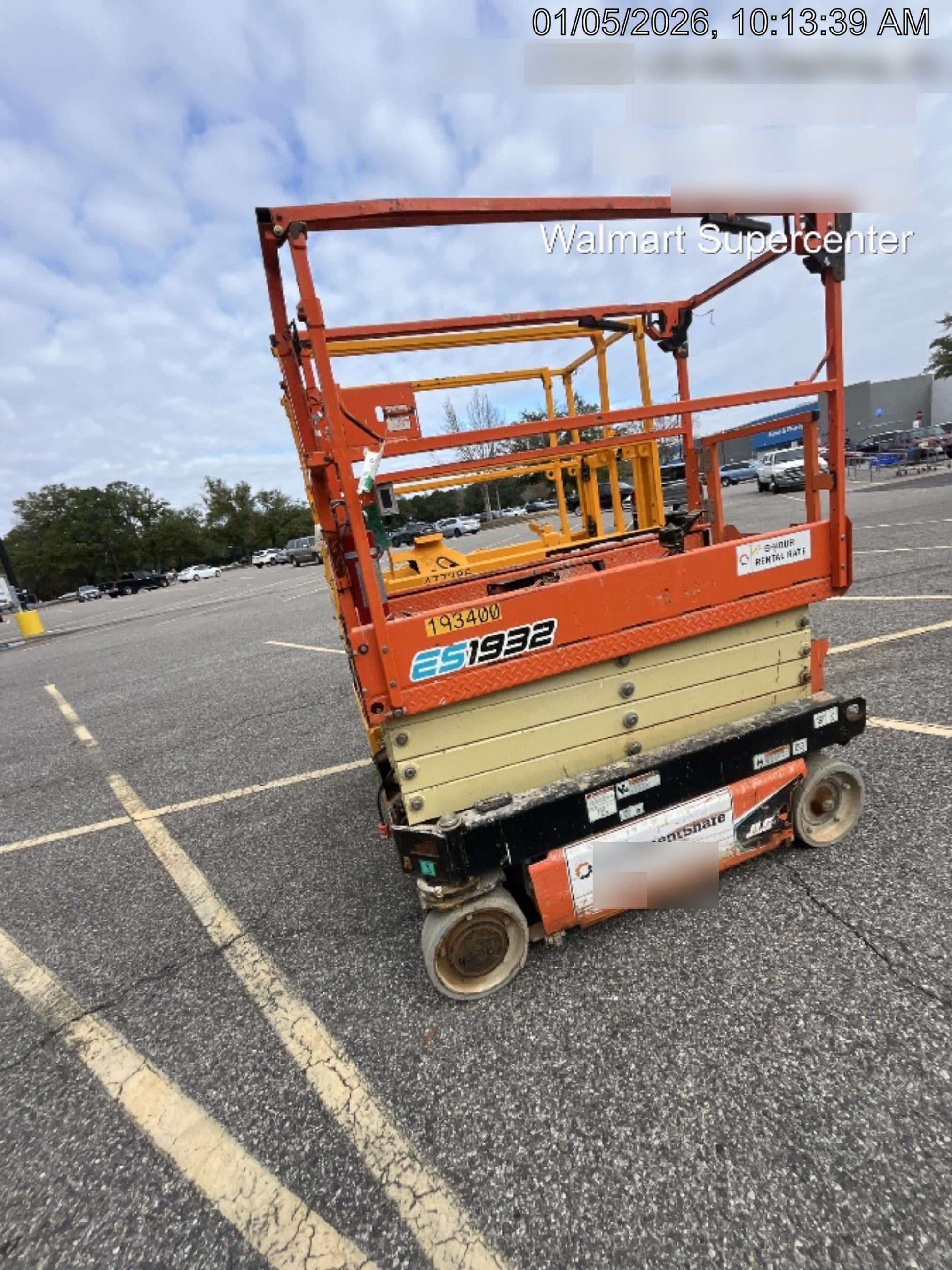 2021 JLG ES1932